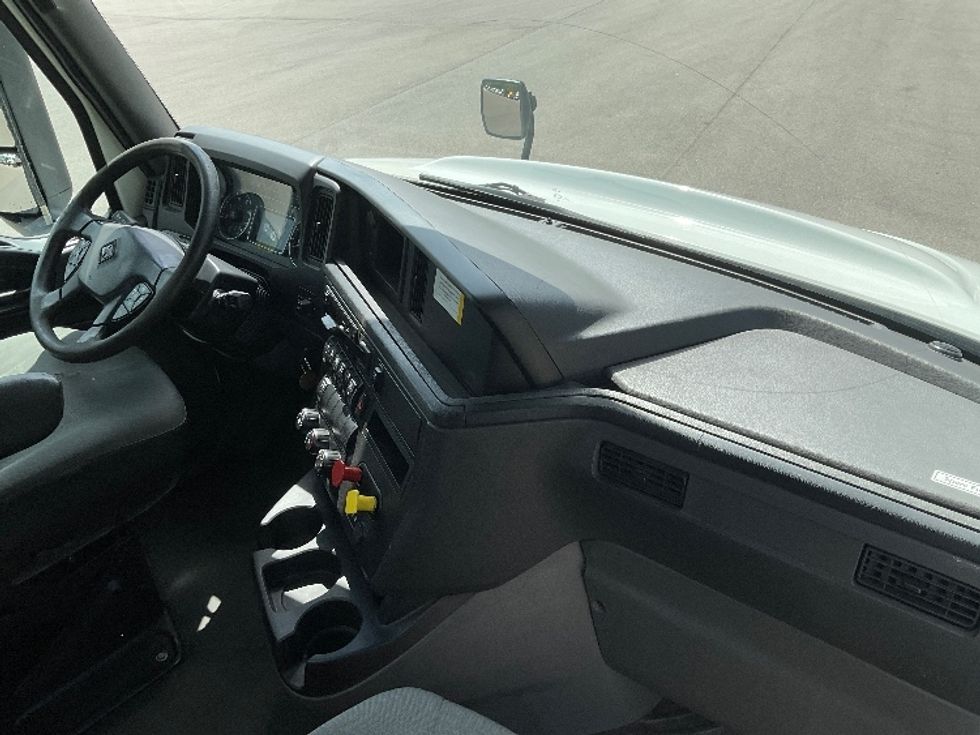 Day Cab Tractor-Heavy Duty Tractors-International-2020-RH613-Byron Center-MI-364,433\n\t\tmiles-$ 28,250 - Image 13