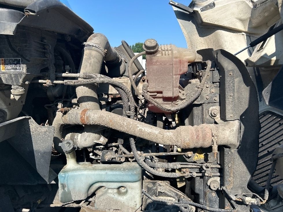 Day Cab Tractor-Heavy Duty Tractors-International-2020-RH613-Byron Center-MI-400,803\n\t\tmiles-$ 26,250 - Image 15