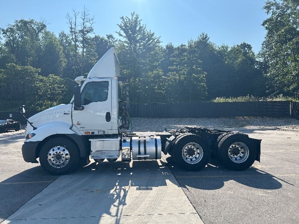 Day Cab Tractor-Heavy Duty Tractors-International-2020-RH613-Byron Center-MI-400,803\n\t\tmiles-$ 26,250 - Image 4