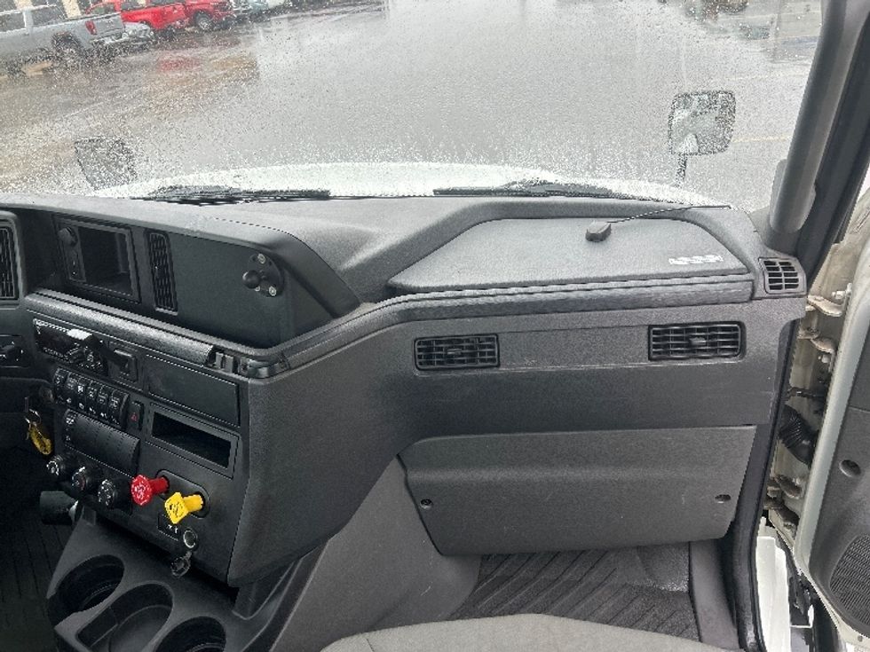 Day Cab Tractor-Heavy Duty Tractors-International-2020-RH613-Byron Center-MI-474,997\n\t\tmiles-$ 24,750 - Image 13