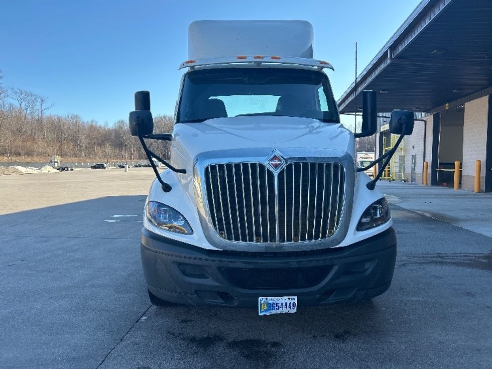 Day Cab Tractor-Heavy Duty Tractors-International-2020-RH613-Byron Center-MI-498,251\n\t\tmiles-$ 21,250 - Image 2