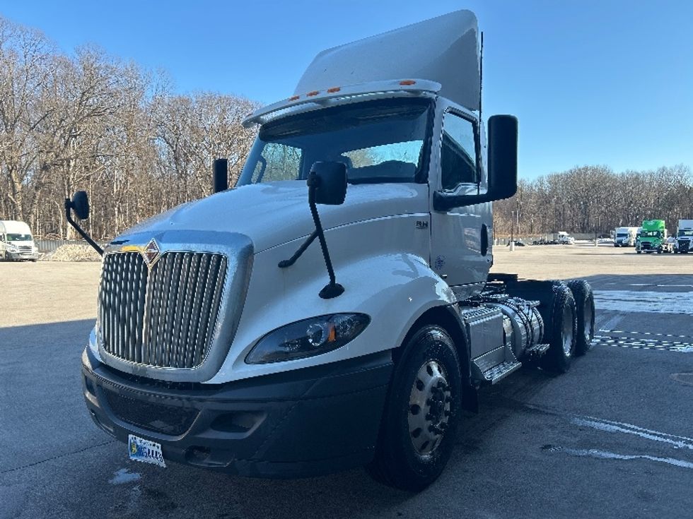 Day Cab Tractor-Heavy Duty Tractors-International-2020-RH613-Byron Center-MI-498,251\n\t\tmiles-$ 21,250 - Image 3