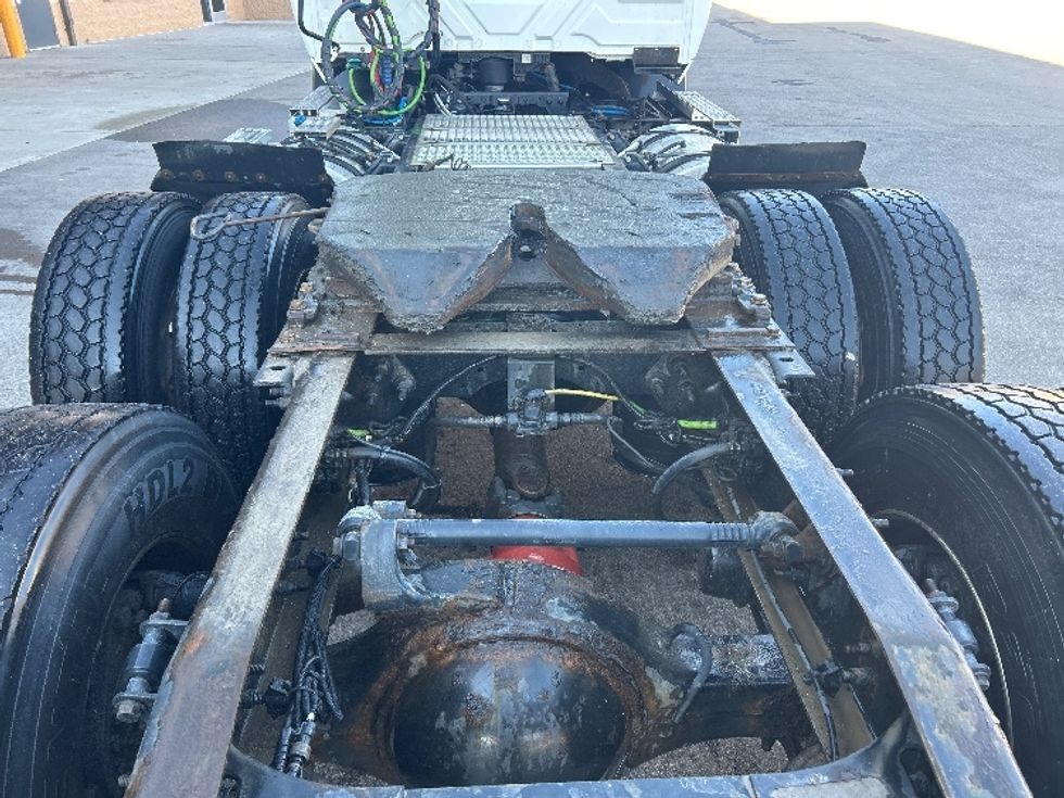 Day Cab Tractor-Heavy Duty Tractors-International-2020-RH613-Byron Center-MI-498,251\n\t\tmiles-$ 21,250 - Image 6