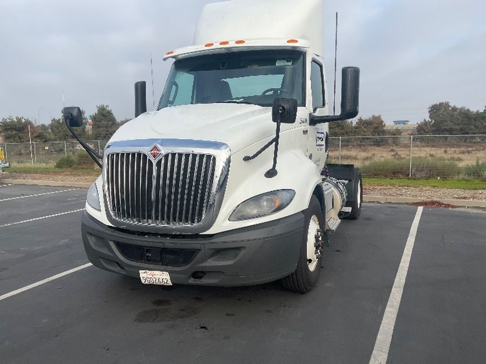 Day Cab Tractor-Heavy Duty Tractors-International-2020-RH613-Ceres-CA-289,984\n\t\tmiles-$ 23,750 - Image 1