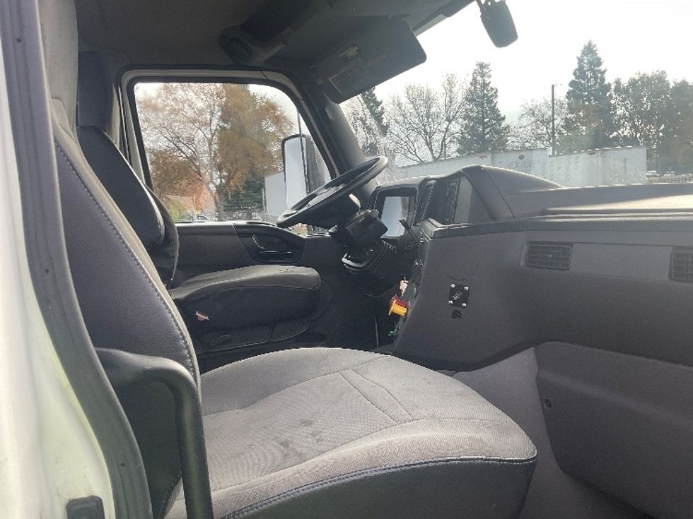 Day Cab Tractor-Heavy Duty Tractors-International-2020-RH613-Ceres-CA-289,984\n\t\tmiles-$ 23,750 - Image 14