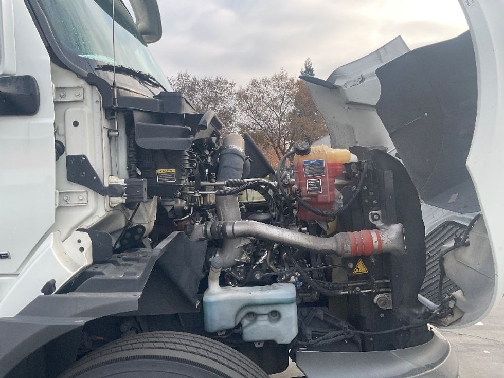 Day Cab Tractor-Heavy Duty Tractors-International-2020-RH613-Ceres-CA-289,984\n\t\tmiles-$ 23,750 - Image 15