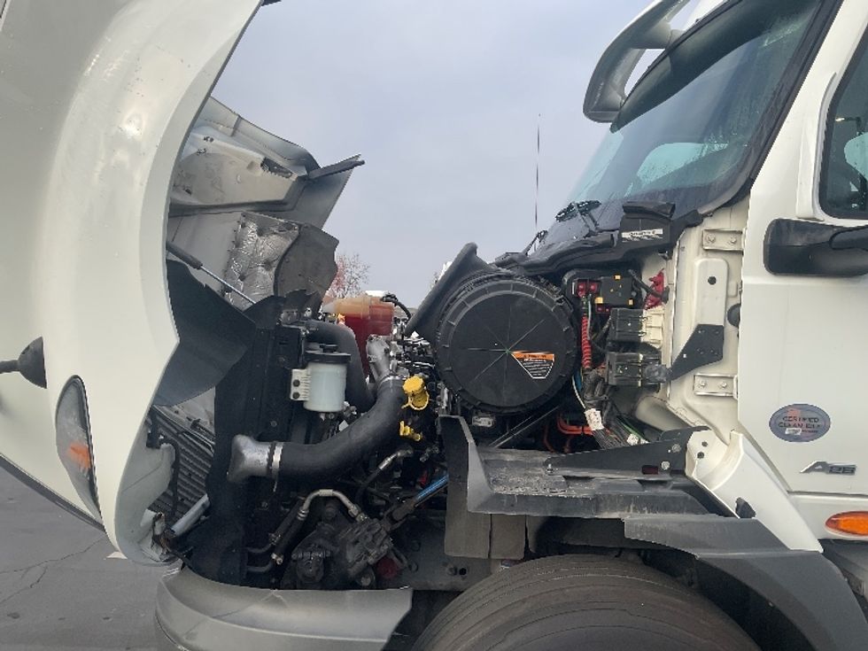 Day Cab Tractor-Heavy Duty Tractors-International-2020-RH613-Ceres-CA-289,984\n\t\tmiles-$ 23,750 - Image 16