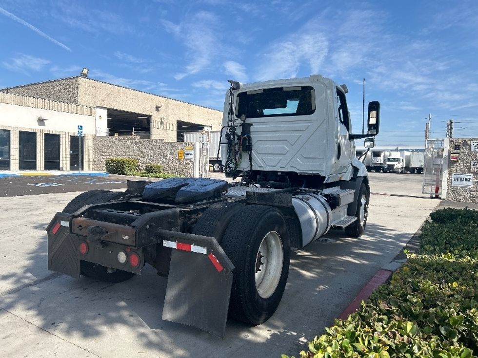 Day Cab Tractor-Heavy Duty Tractors-International-2020-RH613-City Of Industry-CA-131,112\n\t\tmiles-$ 22,750 - Image 7