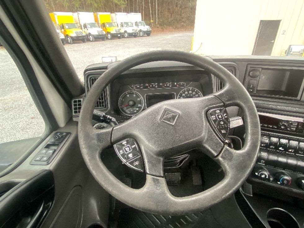 Day Cab Tractor-Heavy Duty Tractors-International-2020-RH613-Cleveland-TN-331,388\n\t\tmiles-$ 32,500 - Image 11