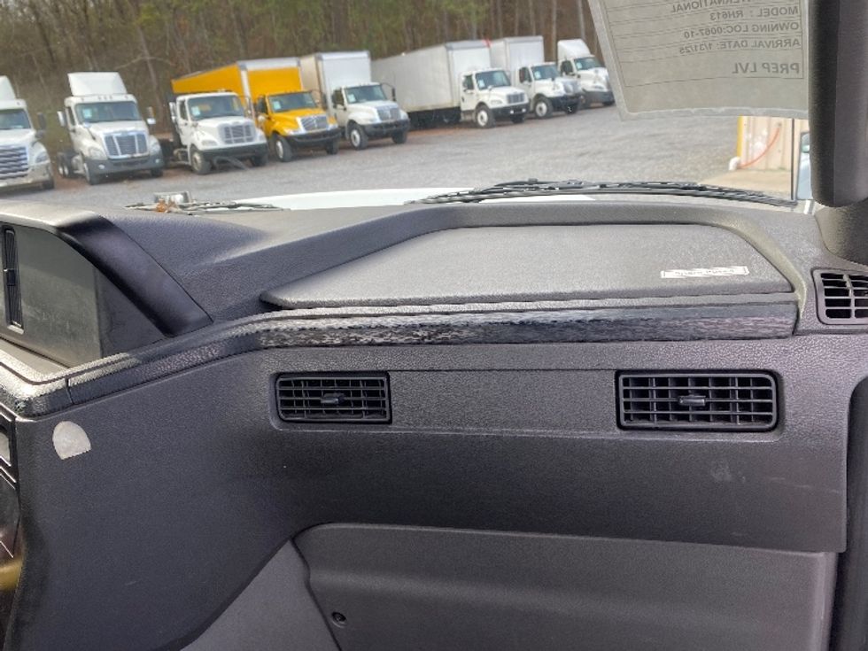 Day Cab Tractor-Heavy Duty Tractors-International-2020-RH613-Cleveland-TN-340,556\n\t\tmiles-$ 32,250 - Image 13