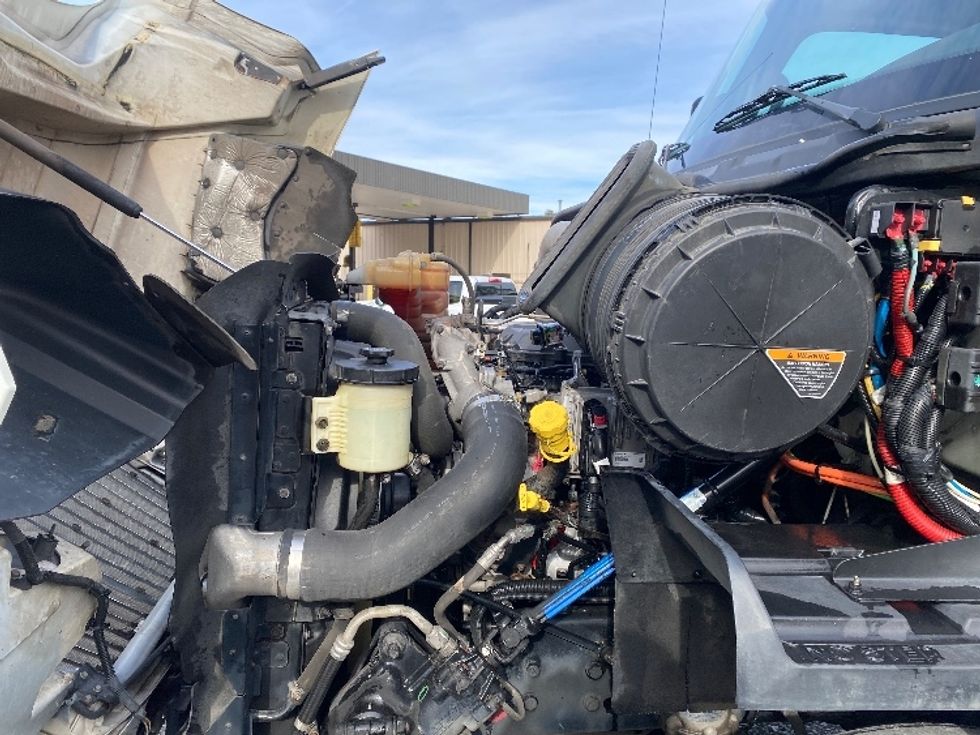 Day Cab Tractor-Heavy Duty Tractors-International-2020-RH613-Cleveland-TN-340,556\n\t\tmiles-$ 32,250 - Image 16