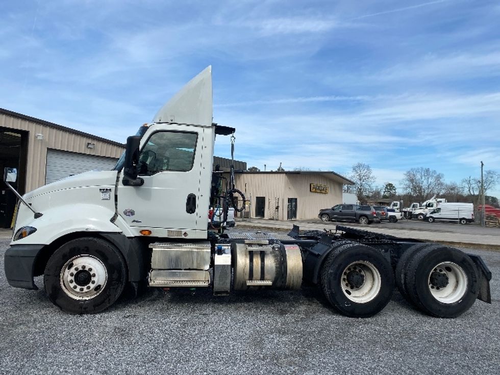 Day Cab Tractor-Heavy Duty Tractors-International-2020-RH613-Cleveland-TN-340,556\n\t\tmiles-$ 32,250 - Image 4
