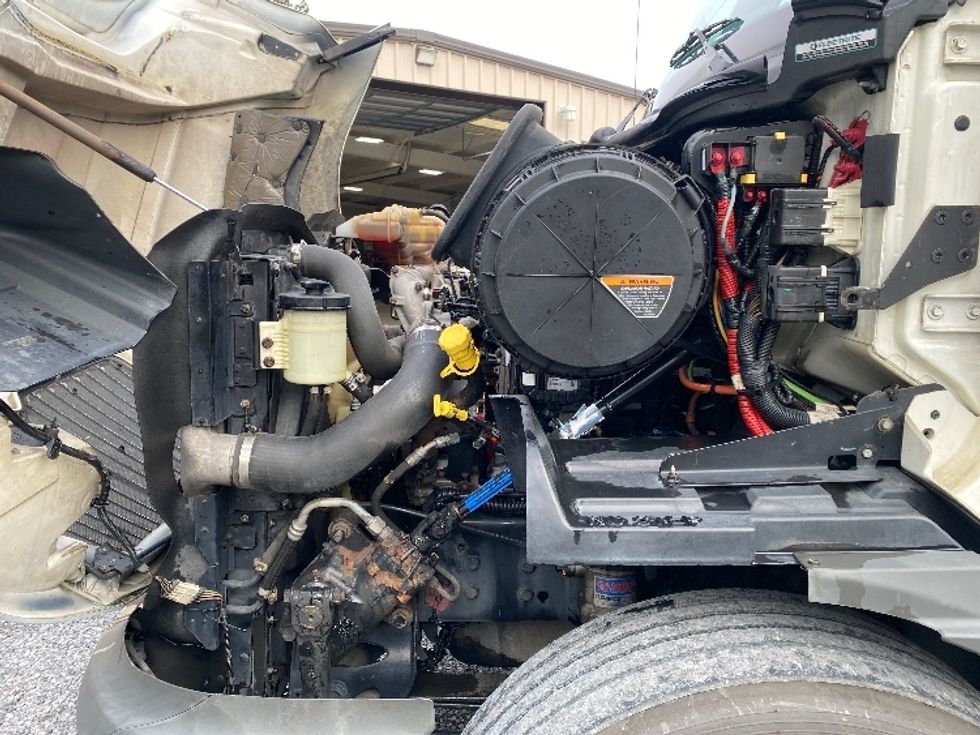 Day Cab Tractor-Heavy Duty Tractors-International-2020-RH613-Cleveland-TN-363,377\n\t\tmiles-$ 31,250 - Image 16