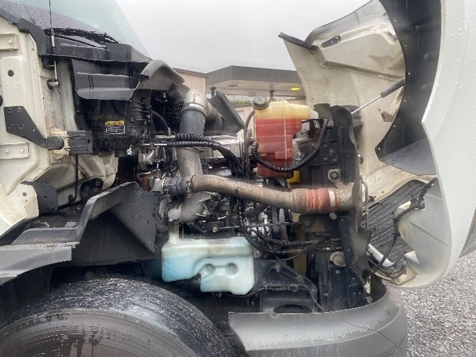 Day Cab Tractor-Heavy Duty Tractors-International-2020-RH613-Cleveland-TN-402,415\n\t\tmiles-$ 29,500 - Image 15