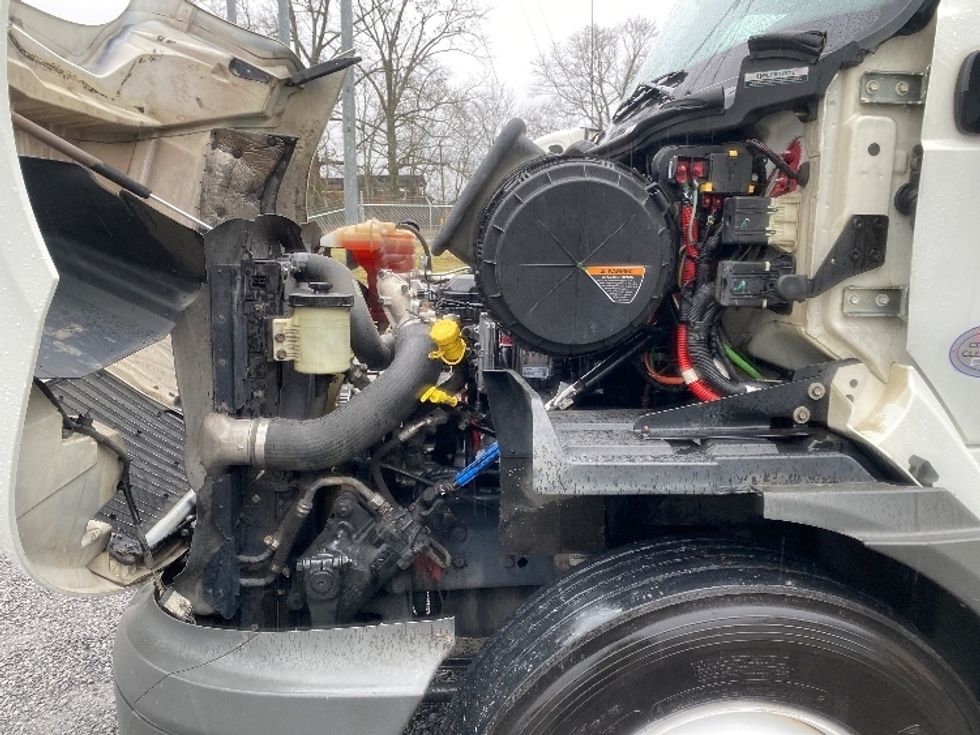 Day Cab Tractor-Heavy Duty Tractors-International-2020-RH613-Cleveland-TN-402,415\n\t\tmiles-$ 29,500 - Image 16