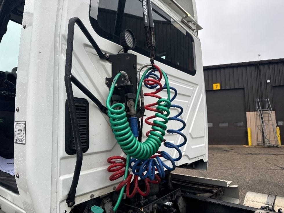 Day Cab Tractor-Heavy Duty Tractors-International-2020-RH613-Comstock Park-MI-436,005\n\t\tmiles-$ 22,250 - Image 18