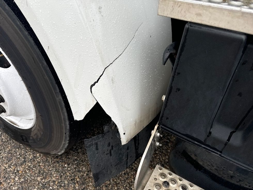 Day Cab Tractor-Heavy Duty Tractors-International-2020-RH613-Comstock Park-MI-436,005\n\t\tmiles-$ 22,250 - Image 19