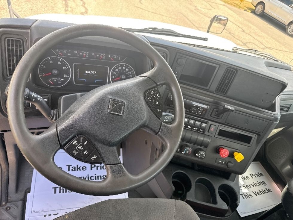 Day Cab Tractor-Heavy Duty Tractors-International-2020-RH613-Comstock Park-MI-444,548\n\t\tmiles-$ 26,250 - Image 11