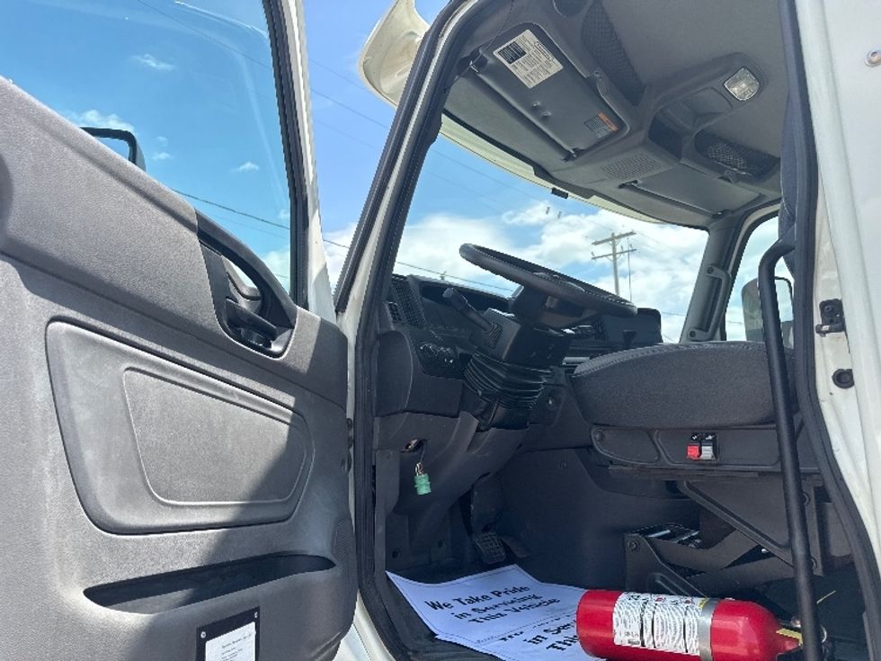 Day Cab Tractor-Heavy Duty Tractors-International-2020-RH613-Comstock Park-MI-444,548\n\t\tmiles-$ 26,250 - Image 9