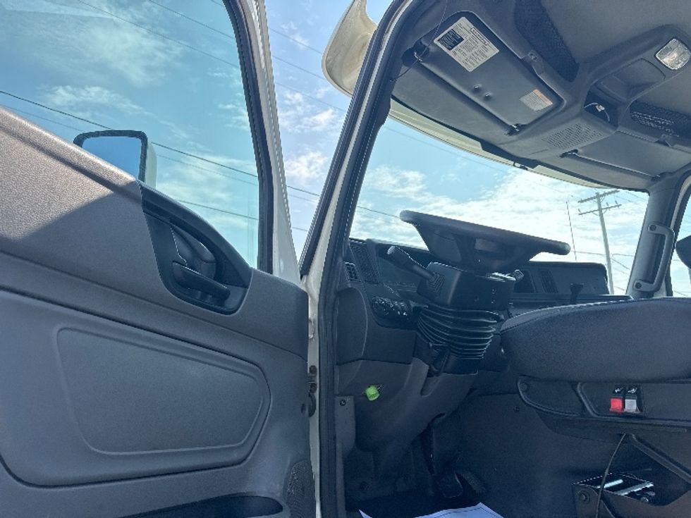 Day Cab Tractor-Heavy Duty Tractors-International-2020-RH613-Comstock Park-MI-539,738\n\t\tmiles-$ 26,250 - Image 9