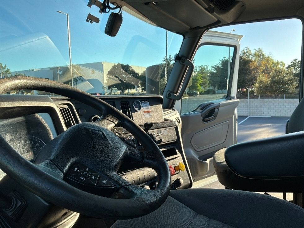 Day Cab Tractor-Heavy Duty Tractors-International-2020-RH613-Corona-CA-263,079\n\t\tmiles-$ 23,750 - Image 10