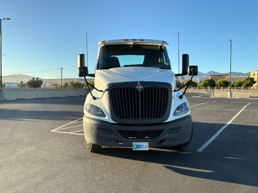 Day Cab Tractor-Heavy Duty Tractors-International-2020-RH613-Corona-CA-263,079\n\t\tmiles-$ 23,750 - Image 2
