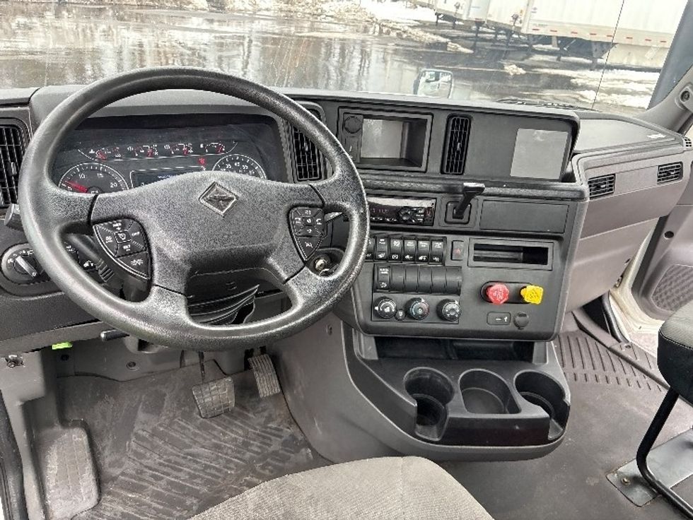 Day Cab Tractor-Heavy Duty Tractors-International-2020-RH613-Cranbury-NJ-245,837\n\t\tmiles-$ 32,250 - Image 11