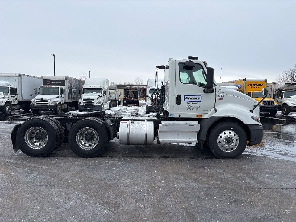 Day Cab Tractor-Heavy Duty Tractors-International-2020-RH613-Cranbury-NJ-245,837\n\t\tmiles-$ 32,250 - Image 8
