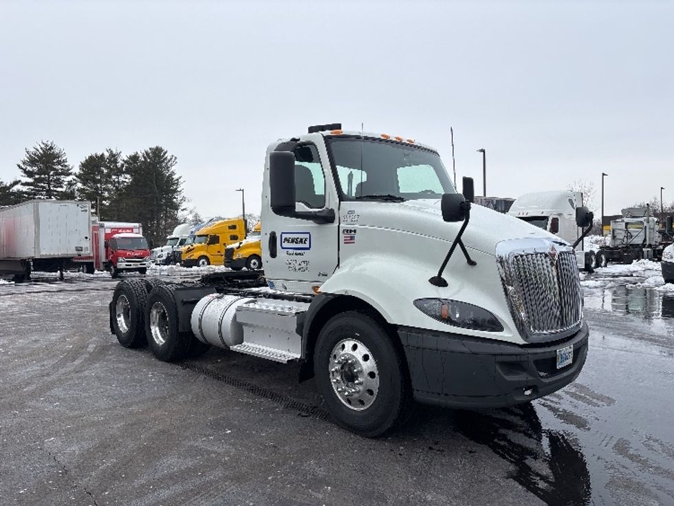 Day Cab Tractor-Heavy Duty Tractors-International-2020-RH613-Cranbury-NJ-245,837\n\t\tmiles-$ 33,000 - Image 1