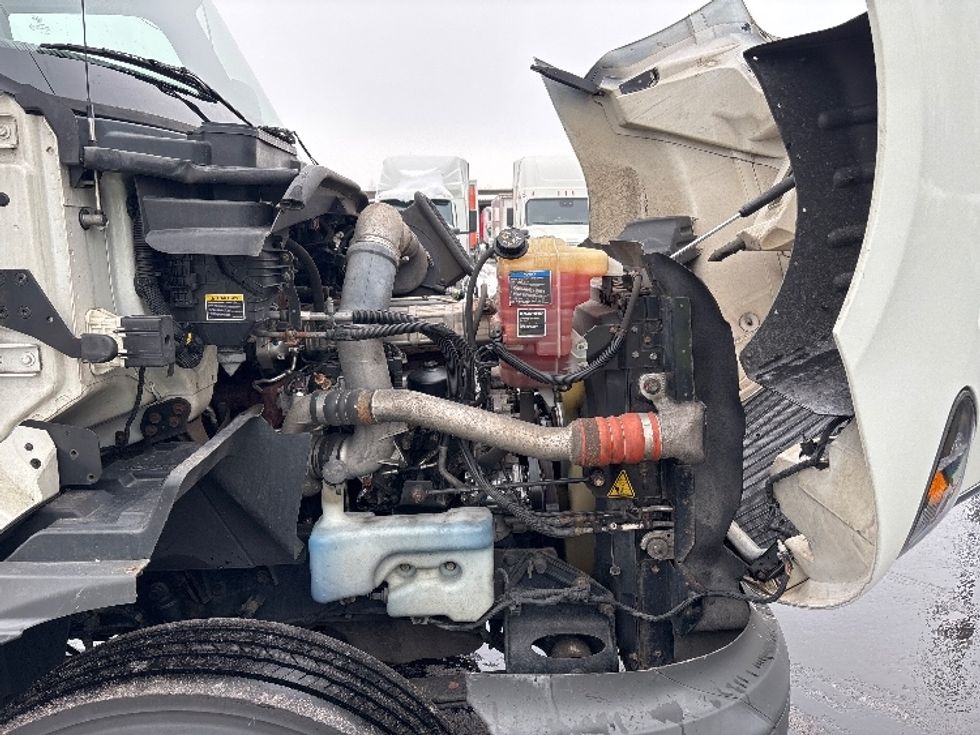 Day Cab Tractor-Heavy Duty Tractors-International-2020-RH613-Cranbury-NJ-245,837\n\t\tmiles-$ 33,000 - Image 15