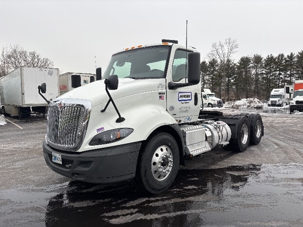 Day Cab Tractor-Heavy Duty Tractors-International-2020-RH613-Cranbury-NJ-245,837\n\t\tmiles-$ 33,000 - Image 3