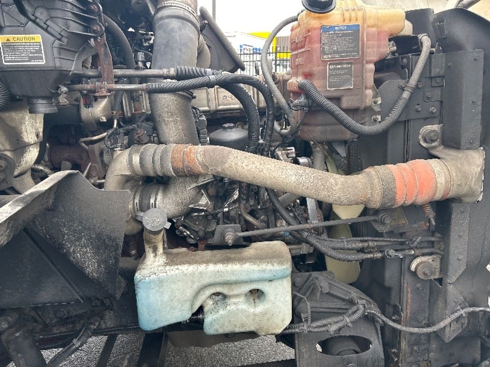 Day Cab Tractor-Heavy Duty Tractors-International-2020-RH613-Fitchburg-MA-336,426\n\t\tmiles-$ 30,500 - Image 15