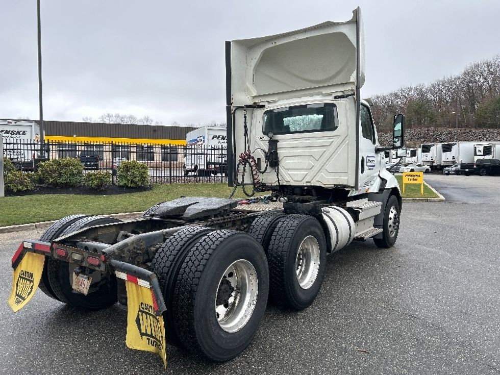 Day Cab Tractor-Heavy Duty Tractors-International-2020-RH613-Fitchburg-MA-336,426\n\t\tmiles-$ 30,500 - Image 7