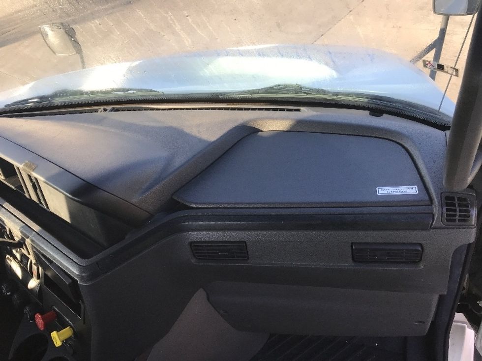 Day Cab Tractor-Heavy Duty Tractors-International-2020-RH613-Fontana-CA-124,541\n\t\tmiles-$ 38,750 - Image 12