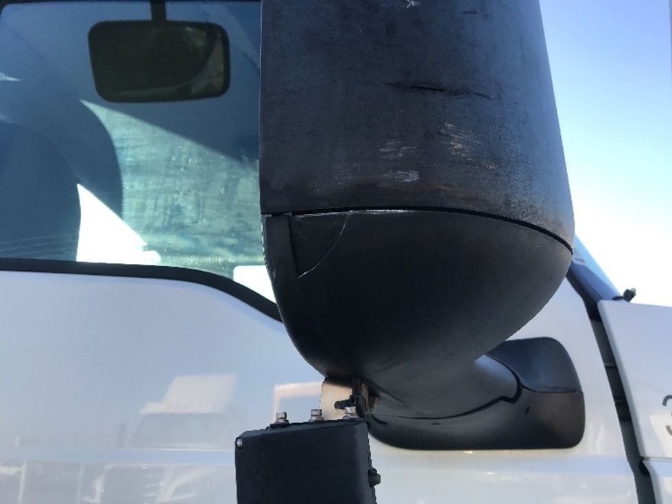 Day Cab Tractor-Heavy Duty Tractors-International-2020-RH613-Fontana-CA-124,541\n\t\tmiles-$ 38,750 - Image 18