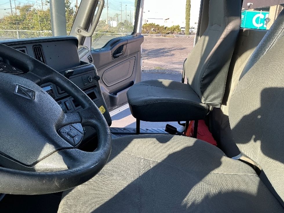 Day Cab Tractor-Heavy Duty Tractors-International-2020-RH613-Fontana-CA-173,552\n\t\tmiles-$ 30,750 - Image 10