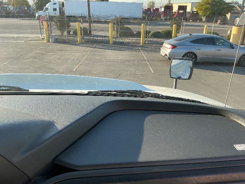 Day Cab Tractor-Heavy Duty Tractors-International-2020-RH613-Fontana-CA-173,552\n\t\tmiles-$ 30,750 - Image 13