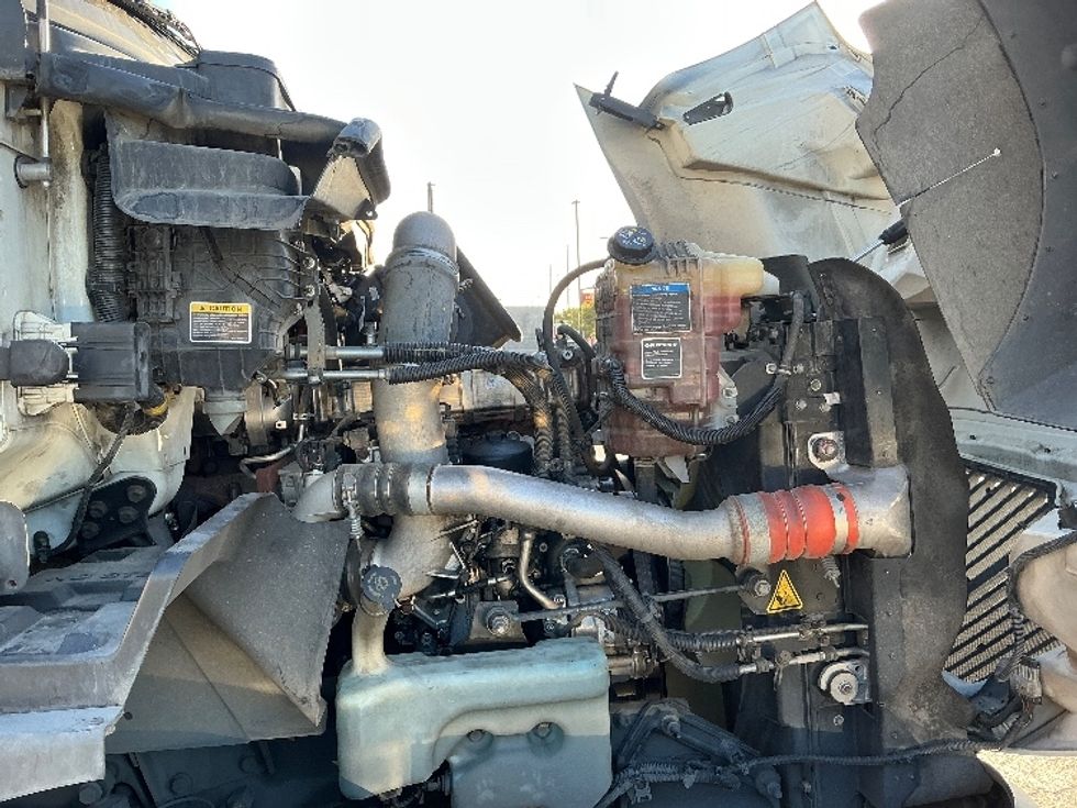 Day Cab Tractor-Heavy Duty Tractors-International-2020-RH613-Fontana-CA-173,552\n\t\tmiles-$ 30,750 - Image 15
