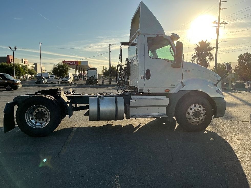 Day Cab Tractor-Heavy Duty Tractors-International-2020-RH613-Fontana-CA-173,552\n\t\tmiles-$ 30,750 - Image 8