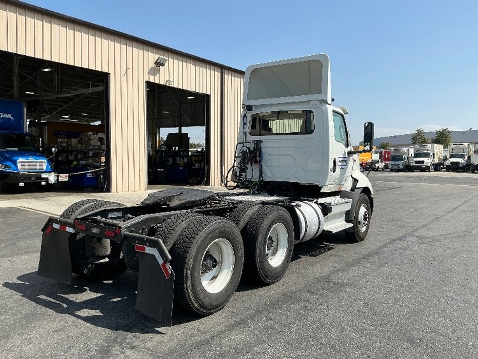 Day Cab Tractor-Heavy Duty Tractors-International-2020-RH613-Fontana-CA-179,127\n\t\tmiles-$ 35,250 - Image 7