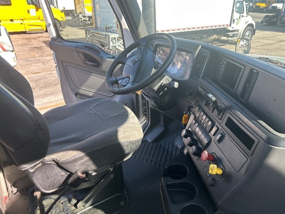 Day Cab Tractor-Heavy Duty Tractors-International-2020-RH613-Fontana-CA-206,514\n\t\tmiles-$ 34,250 - Image 13