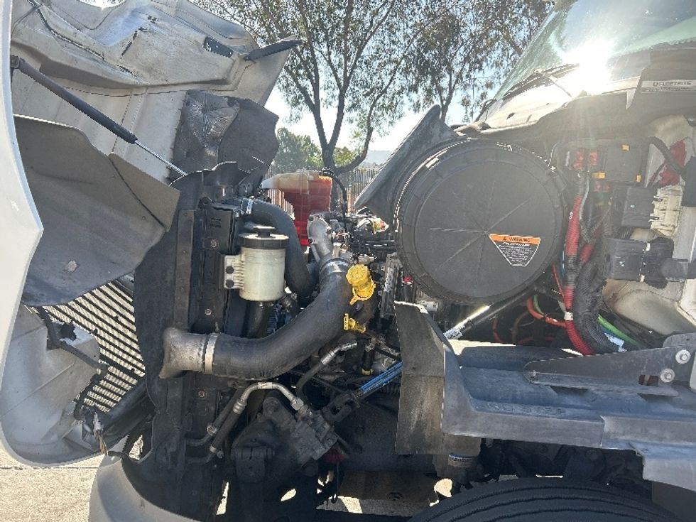 Day Cab Tractor-Heavy Duty Tractors-International-2020-RH613-Fontana-CA-206,514\n\t\tmiles-$ 34,250 - Image 15