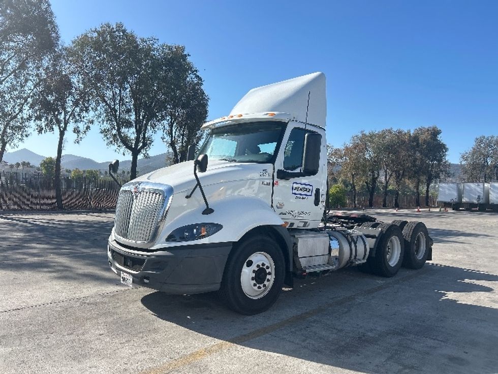 Day Cab Tractor-Heavy Duty Tractors-International-2020-RH613-Fontana-CA-206,514\n\t\tmiles-$ 34,250 - Image 3