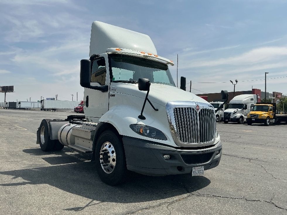 Day Cab Tractor-Heavy Duty Tractors-International-2020-RH613-Fontana-CA-279,428\n\t\tmiles-$ 21,000 - Image 1