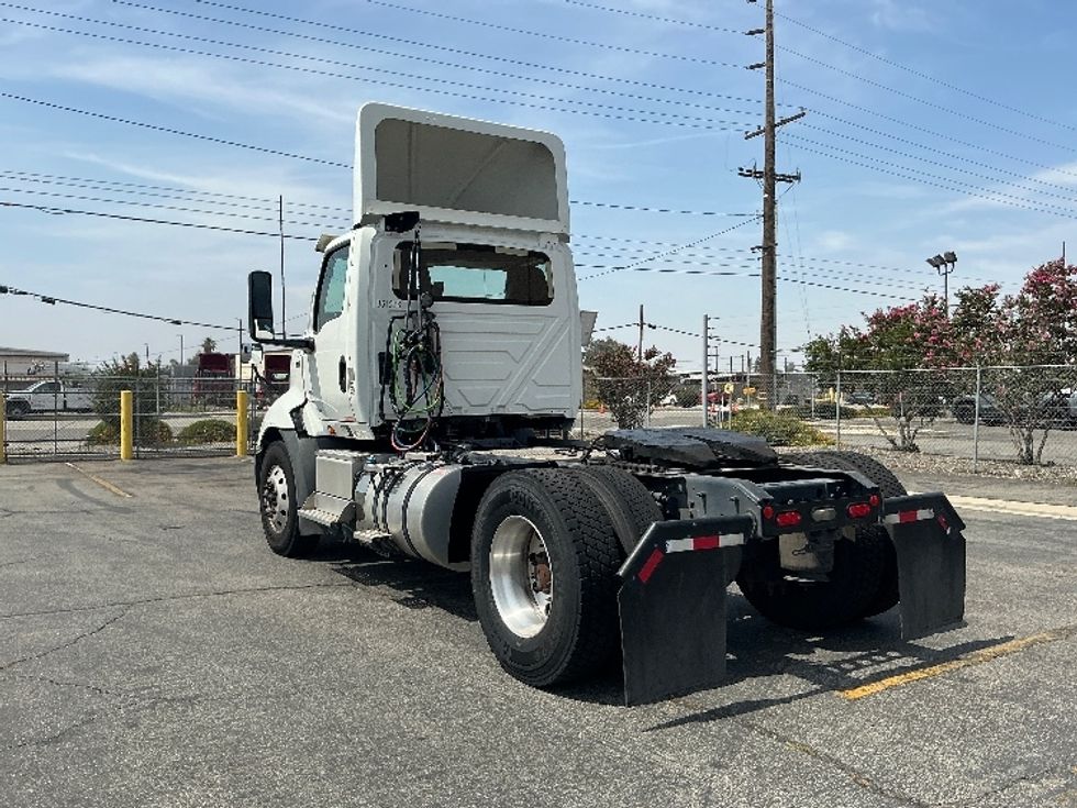 Day Cab Tractor-Heavy Duty Tractors-International-2020-RH613-Fontana-CA-279,428\n\t\tmiles-$ 21,000 - Image 5