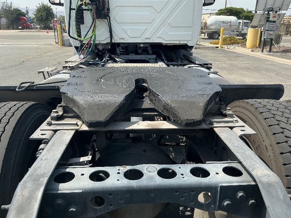 Day Cab Tractor-Heavy Duty Tractors-International-2020-RH613-Fontana-CA-279,428\n\t\tmiles-$ 21,000 - Image 6