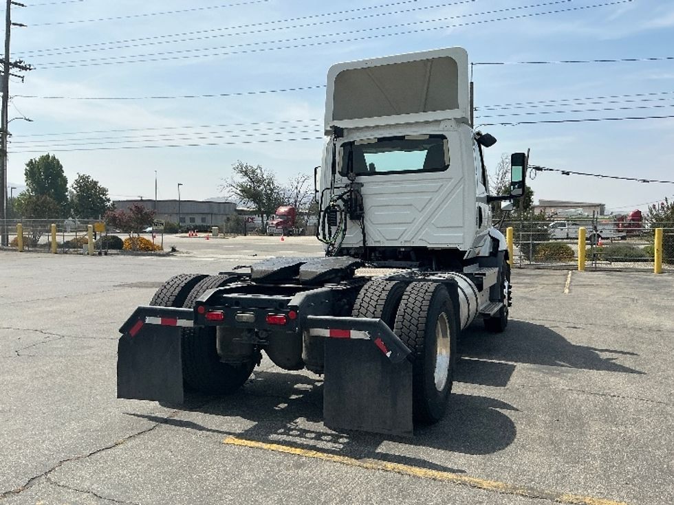 Day Cab Tractor-Heavy Duty Tractors-International-2020-RH613-Fontana-CA-279,428\n\t\tmiles-$ 21,000 - Image 7