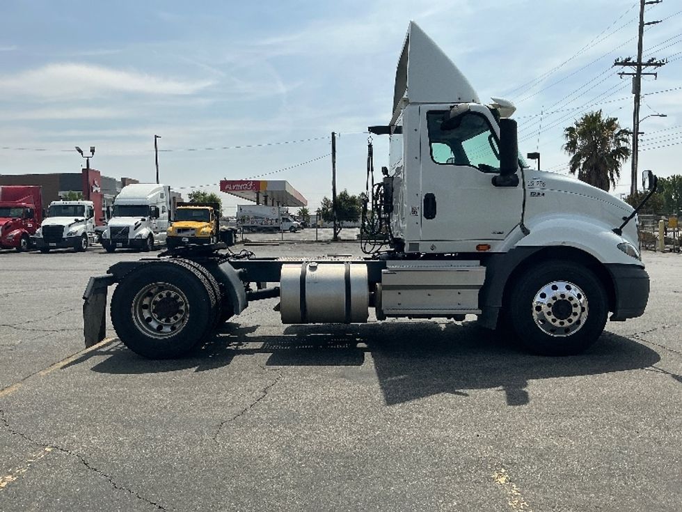 Day Cab Tractor-Heavy Duty Tractors-International-2020-RH613-Fontana-CA-279,428\n\t\tmiles-$ 21,000 - Image 8