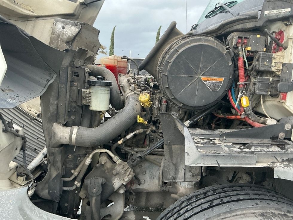 Day Cab Tractor-Heavy Duty Tractors-International-2020-RH613-Fontana-CA-294,945\n\t\tmiles-$ 25,750 - Image 15