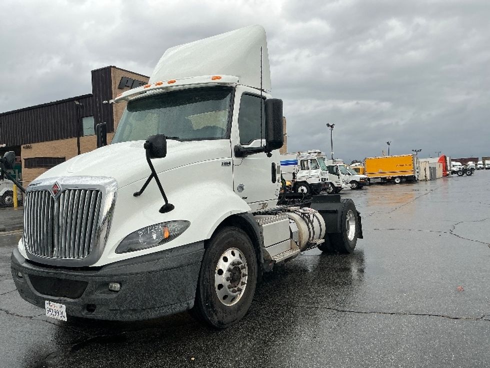 Day Cab Tractor-Heavy Duty Tractors-International-2020-RH613-Fontana-CA-294,945\n\t\tmiles-$ 25,750 - Image 3